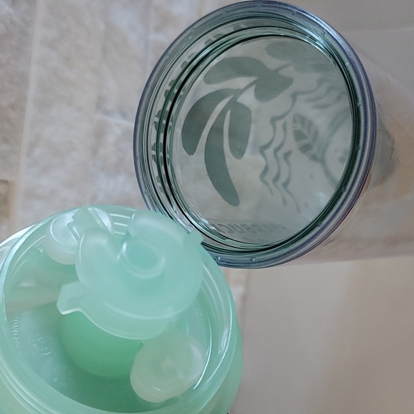 Starbucks Mermaid Tumbler - Picture 4 of 4